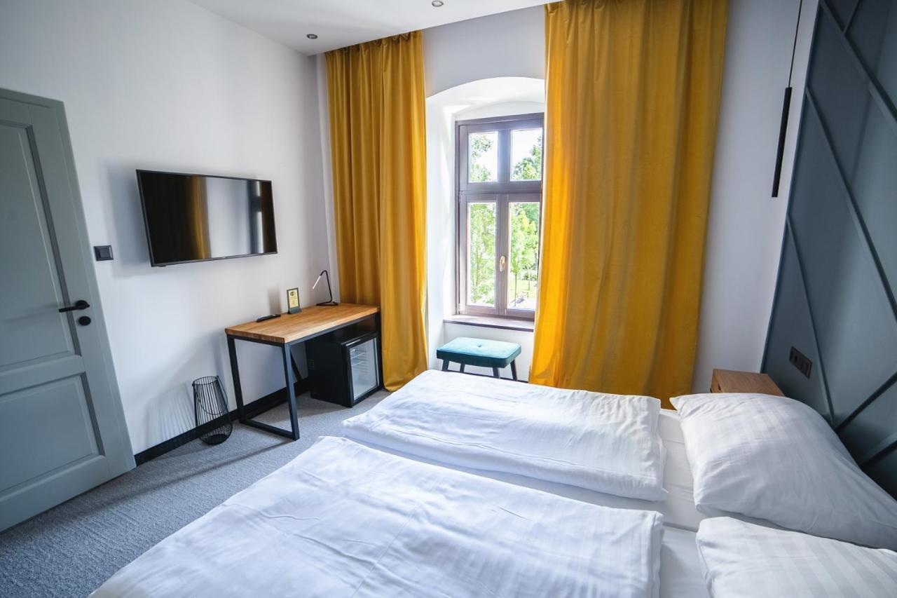 Hotel Gabriella Таполца Екстериор снимка