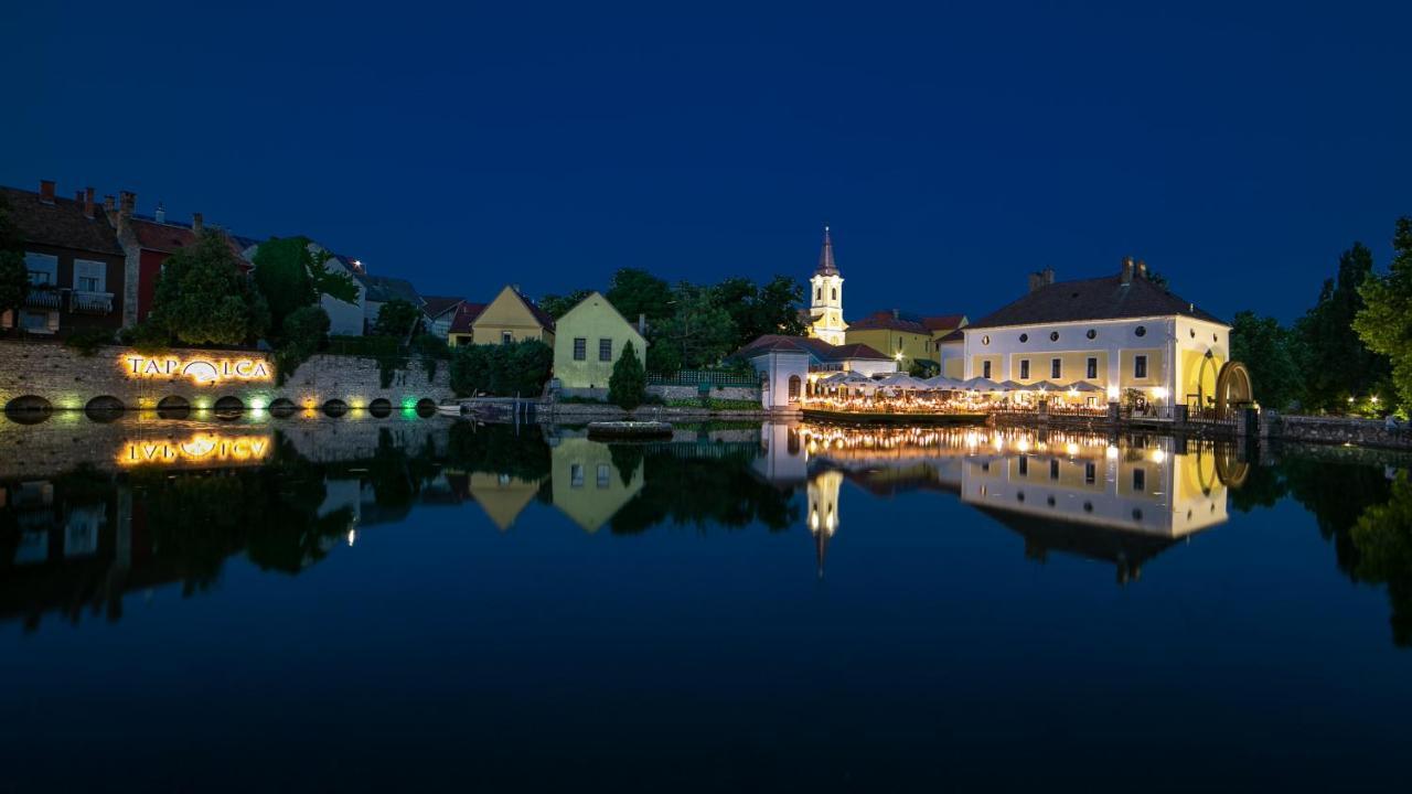 Hotel Gabriella Таполца Екстериор снимка